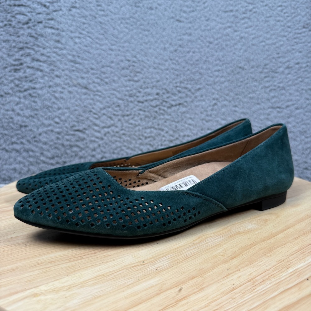 Vionic Women's Teal Green Gem Posey Flats Perforated Suede Leather Size 7